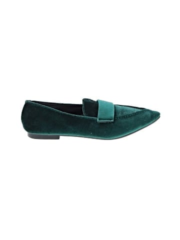 Unbranded Flats (view 1)