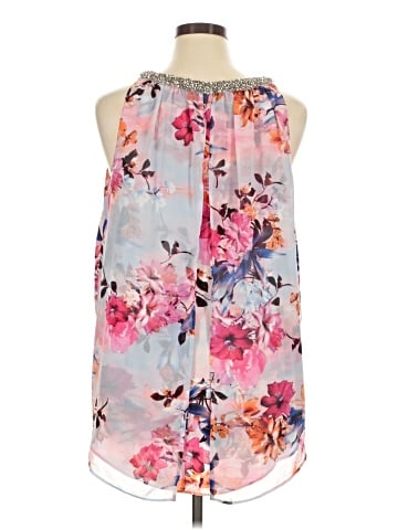 Jennifer Lopez Sleeveless Blouse (view 2)