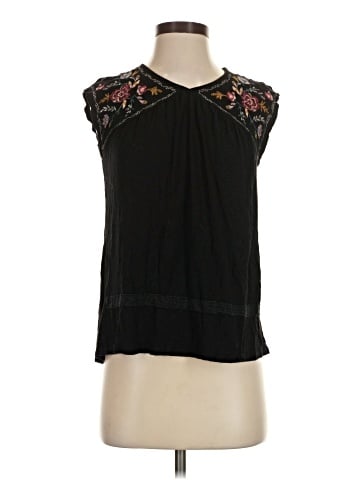 Knox Rose Sleeveless T-Shirt (view 1)