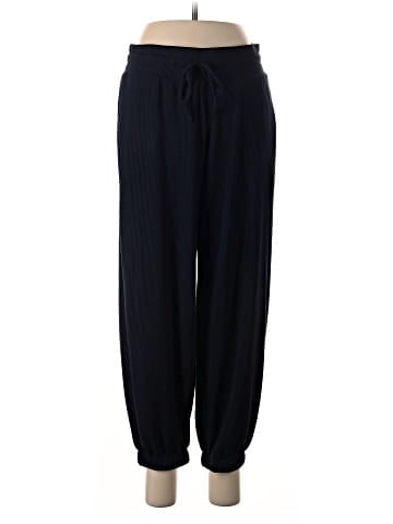 Gilly Hicks Casual Pants (view 1)