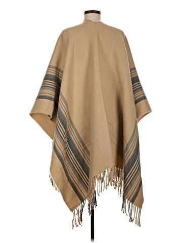 Ecote Poncho (view 2)