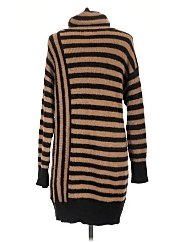 Blu Pepper Pullover Sweater (view 2)