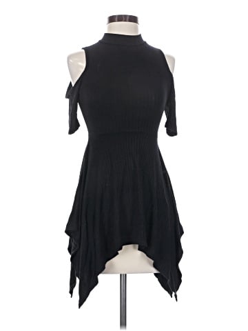 Green Envelope Sleeveless Top (view 1)