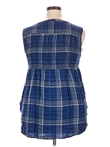 Knox Rose Sleeveless Blouse (view 2)