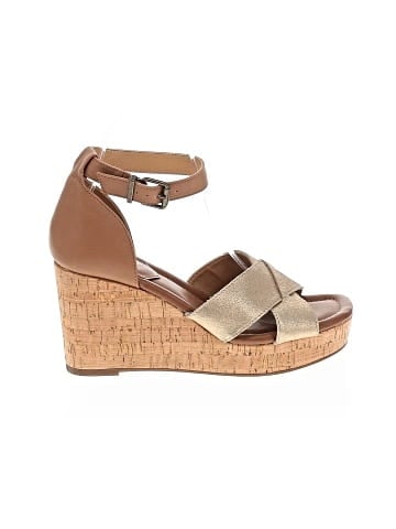 Crown Vintage Wedges (view 1)