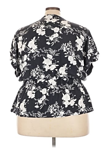 Sweet Rain Short Sleeve Blouse (view 2)