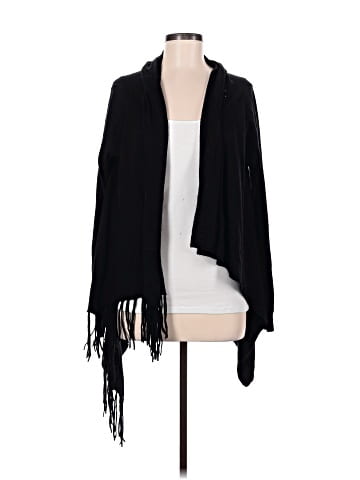 Lovestitch Poncho (view 2)
