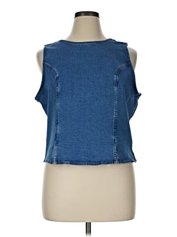 American Eagle Outfitters Sleeveless T-Shirt (view 1)