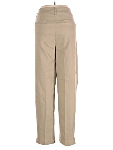Zac & Rachel Khakis (view 2)