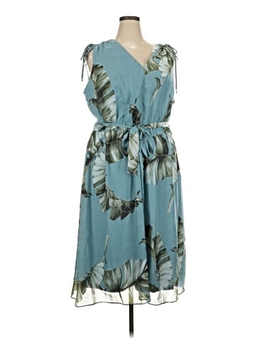 Julia Jordan Casual Dress (view 1)