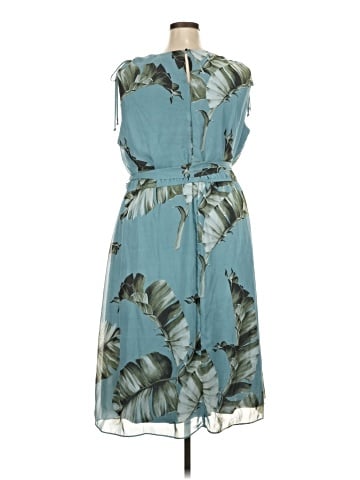 Julia Jordan Casual Dress (view 2)