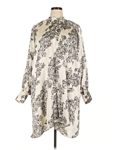 H&M Casual Dress (view 1)