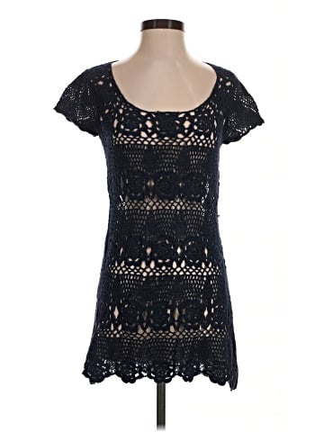 Valerie Bertinelli Casual Dress (view 1)
