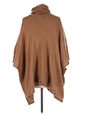 Express Outlet Poncho (view 2)