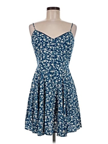 Xhilaration Casual Dress (view 1)