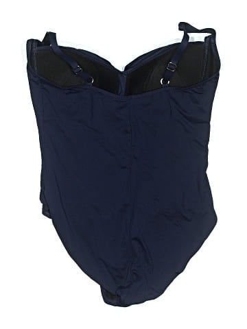 La Blanca One Piece Swimsuit (view 2)