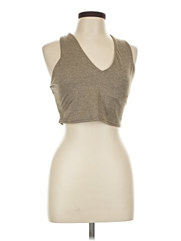 Quince Sports Bra (view 1)