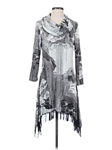 Cable & Gauge Poncho (view 1)