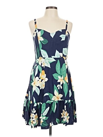 Old Navy Casual Dress (view 1)