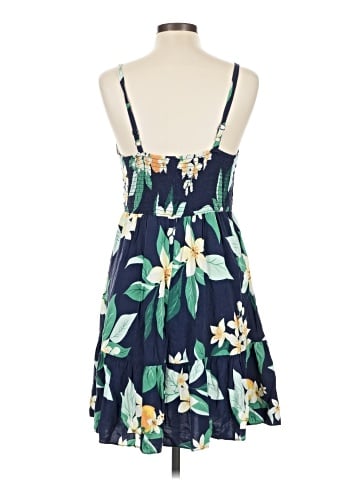 Old Navy Casual Dress (view 2)