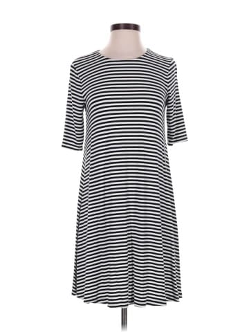 Old Navy Casual Dress (view 1)