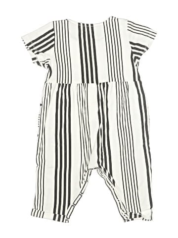 Jessica Simpson Short Sleeve Outfit (view 2)