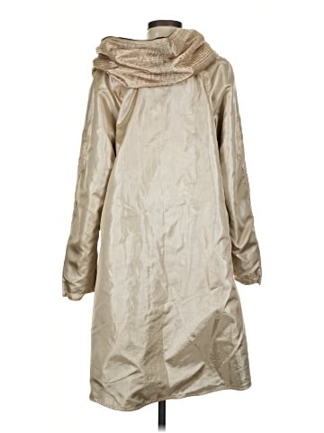 UbU Raincoat (view 2)
