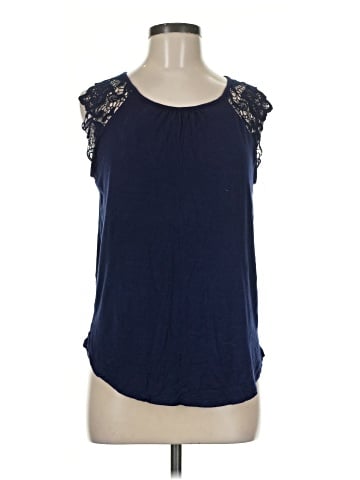 No Boundaries Sleeveless T-Shirt (view 1)