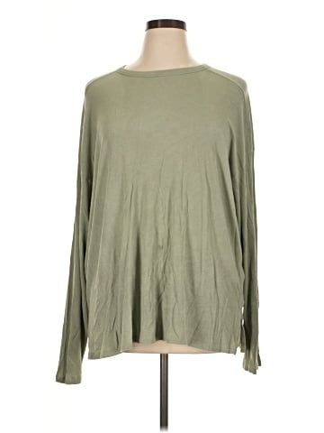 American Eagle Outfitters Long Sleeve T-Shirt (view 1)