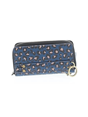 Unbranded Wristlet (view 2)