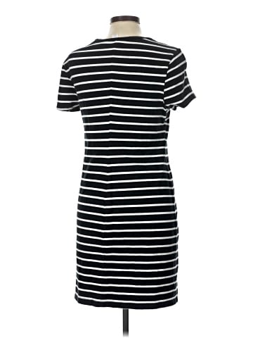 Old Navy Casual Dress (view 2)