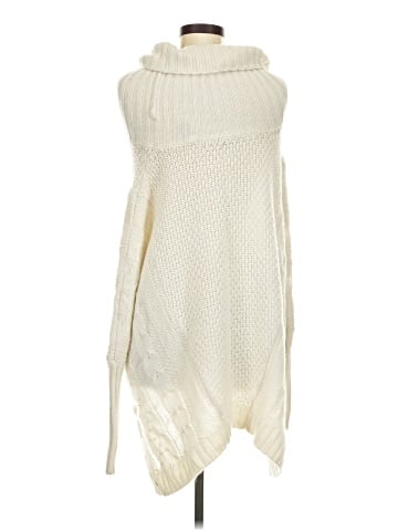 Moda International Poncho (view 2)