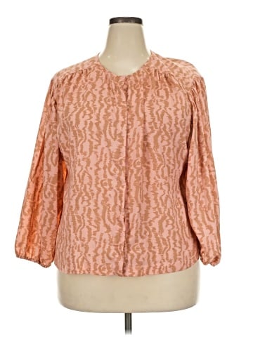 Elizabeth and James 3/4 Sleeve Blouse (view 1)