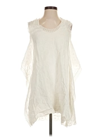 Vivienne Tam Sleeveless Blouse (view 1)