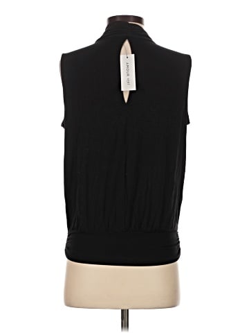 Amour Vert Sleeveless Blouse (view 2)