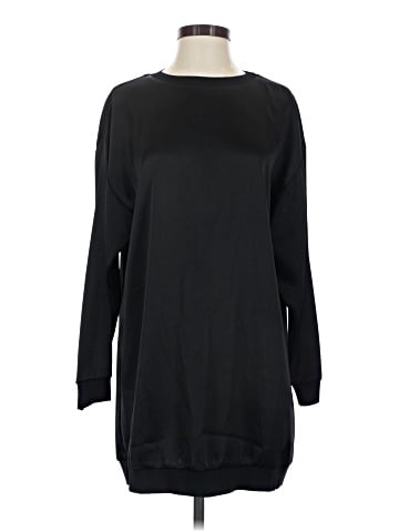 Alice + Olivia Casual Dress (view 1)