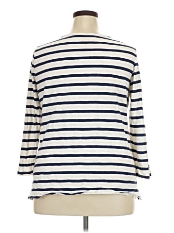 Old Navy 3/4 Sleeve T-Shirt (view 2)