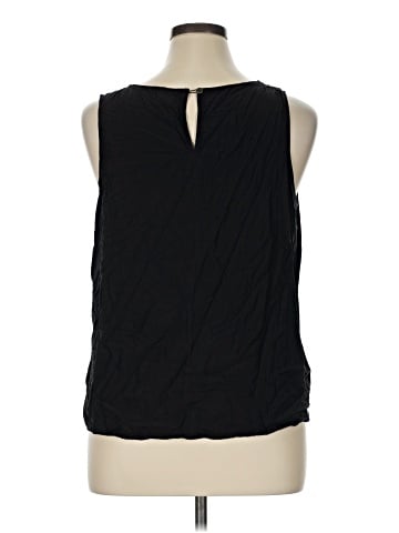 a.n.a. A New Approach Sleeveless T-Shirt (view 2)
