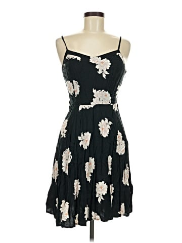 Old Navy Casual Dress (view 1)