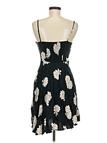 Old Navy Casual Dress (view 2)