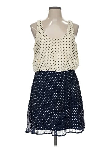 Pins and Needles Casual Dress (view 1)