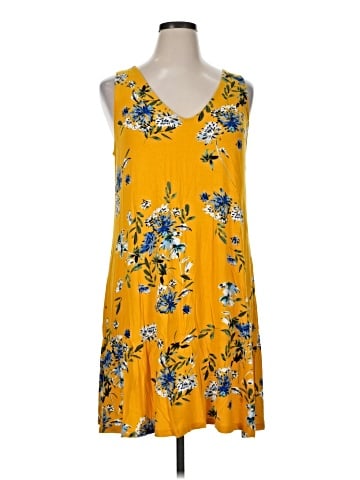 St. John's Bay Casual Dress (view 1)