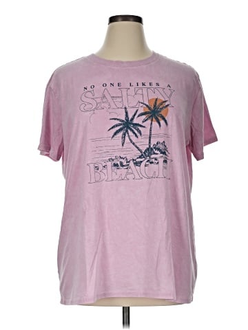 Maurices Short Sleeve T-Shirt (view 1)