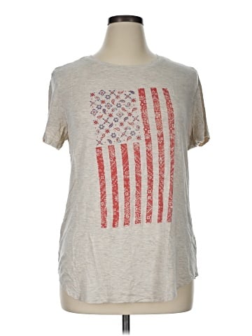 Maurices Short Sleeve T-Shirt (view 1)