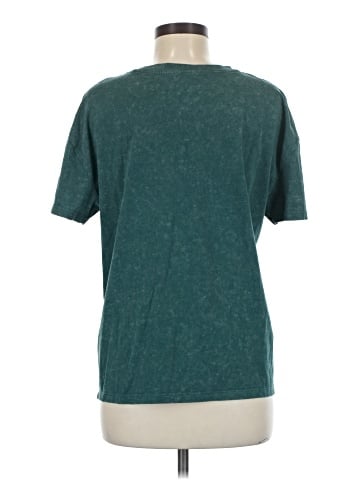 Maurices Short Sleeve T-Shirt (view 2)