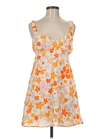 Le Lis Casual Dress (view 1)