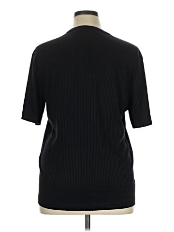 Axcess Short Sleeve Turtleneck (view 2)