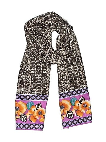 Vera Scarf (view 1)