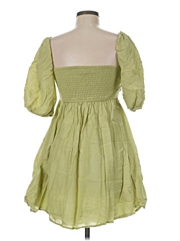 Abercrombie & Fitch Cocktail Dress (view 2)