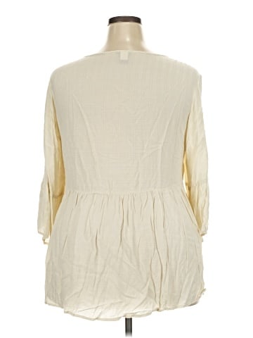 Torrid 3/4 Sleeve Blouse (view 2)